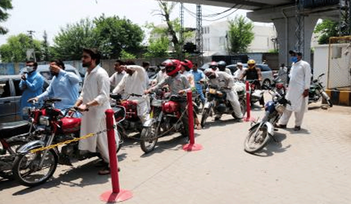 US-Iran war strikes structural blow to Pakistan’s economy