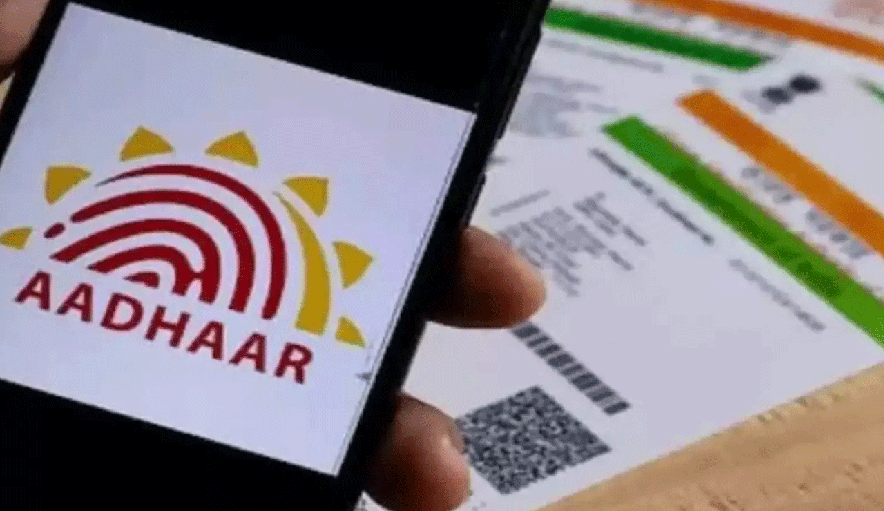 Govt rejects claims of Aadhaar design change, calls viral posts misleading