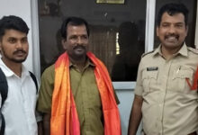 Hyderabad Police Recover ₹1.2 Lakh Forgotten in Auto, Driver Felicitated by Police