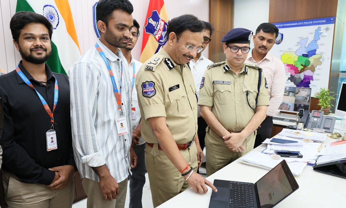 Hyderabad Police Launch India’s First AI-Based Multilingual Complaint Recording App ‘AI Copywriter’