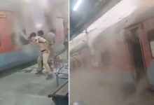 Fire Breaks Out in AC Coach at Nampally Railway Station in Hyderabad, Panic After Thick Smoke Engulfs Platform