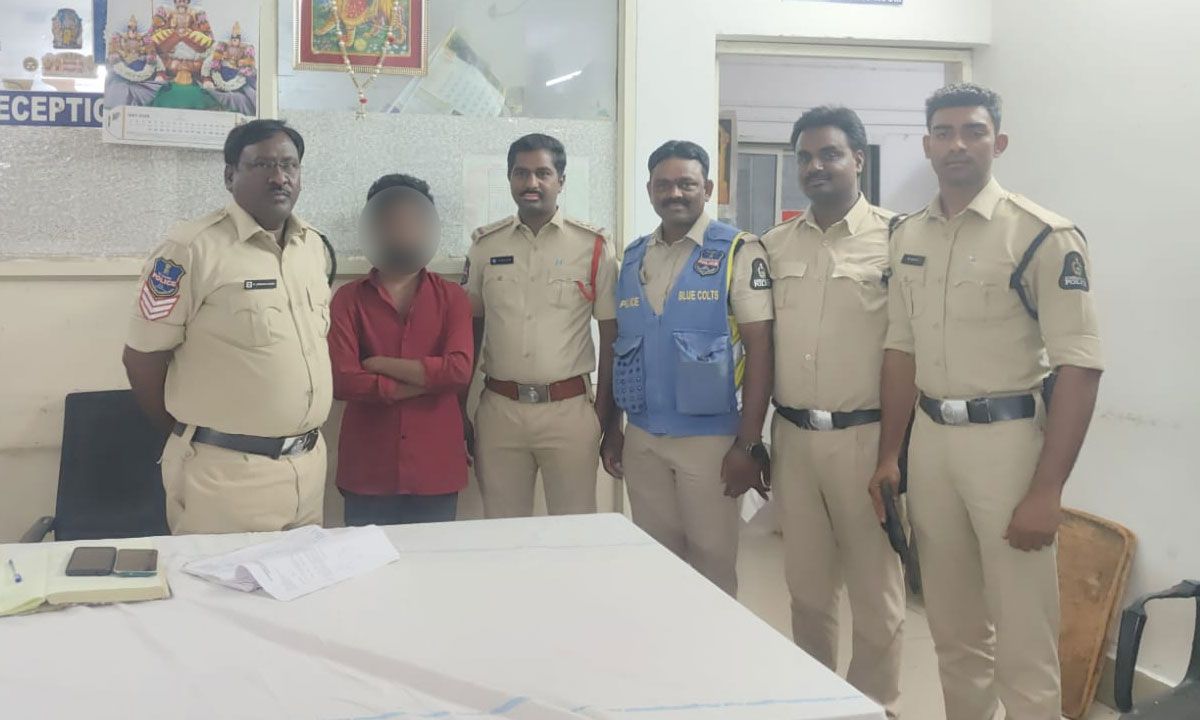 Kachiguda Police Rescue 24-Year-Old Youth Attempting Suicide on Railway Tracks at Kachiguda Railway Station