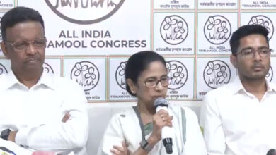 Mamata Banerjee Alleges Conspiracy in Elections, Calls EC ‘Main Villain’, Refuses to Resign