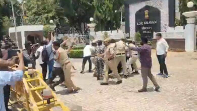 NEET Paper Leak Protest: Tension Near Lok Bhavan in Hyderabad After Police Lathicharge During BRSV Protest