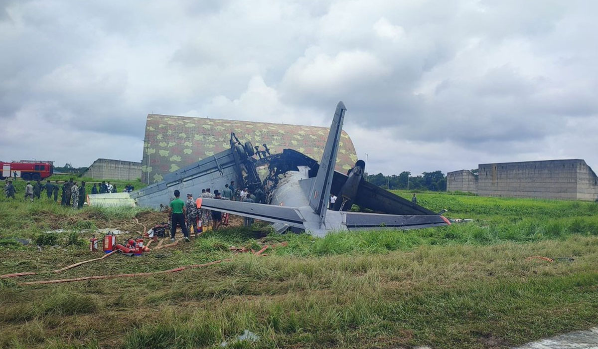IAF AN-32 bursts into flames after landing in Assam's Jorhat