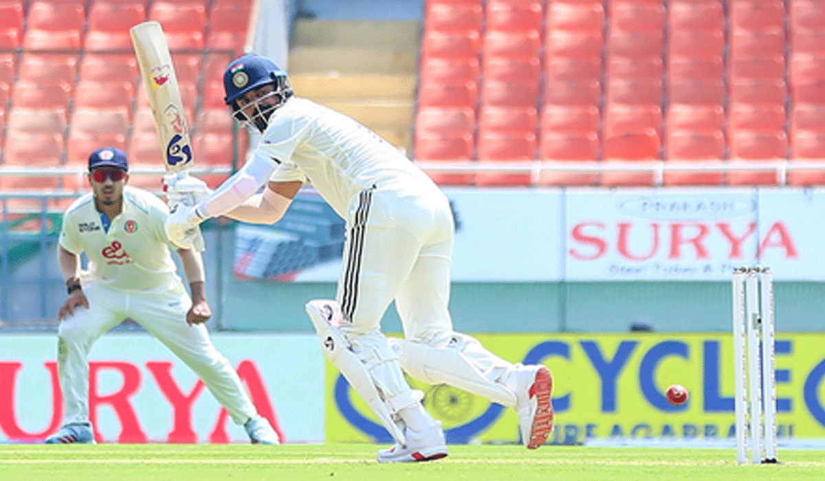 One-off Test: KL Rahul stands tall as India reach 209/2 at tea