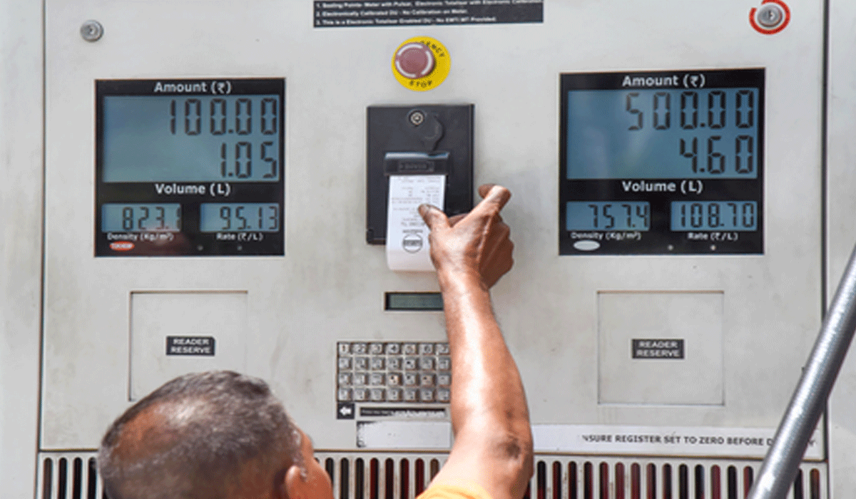 Govt curbs diesel hoarding as OMCs absorb losses of Rs 500 crore per day