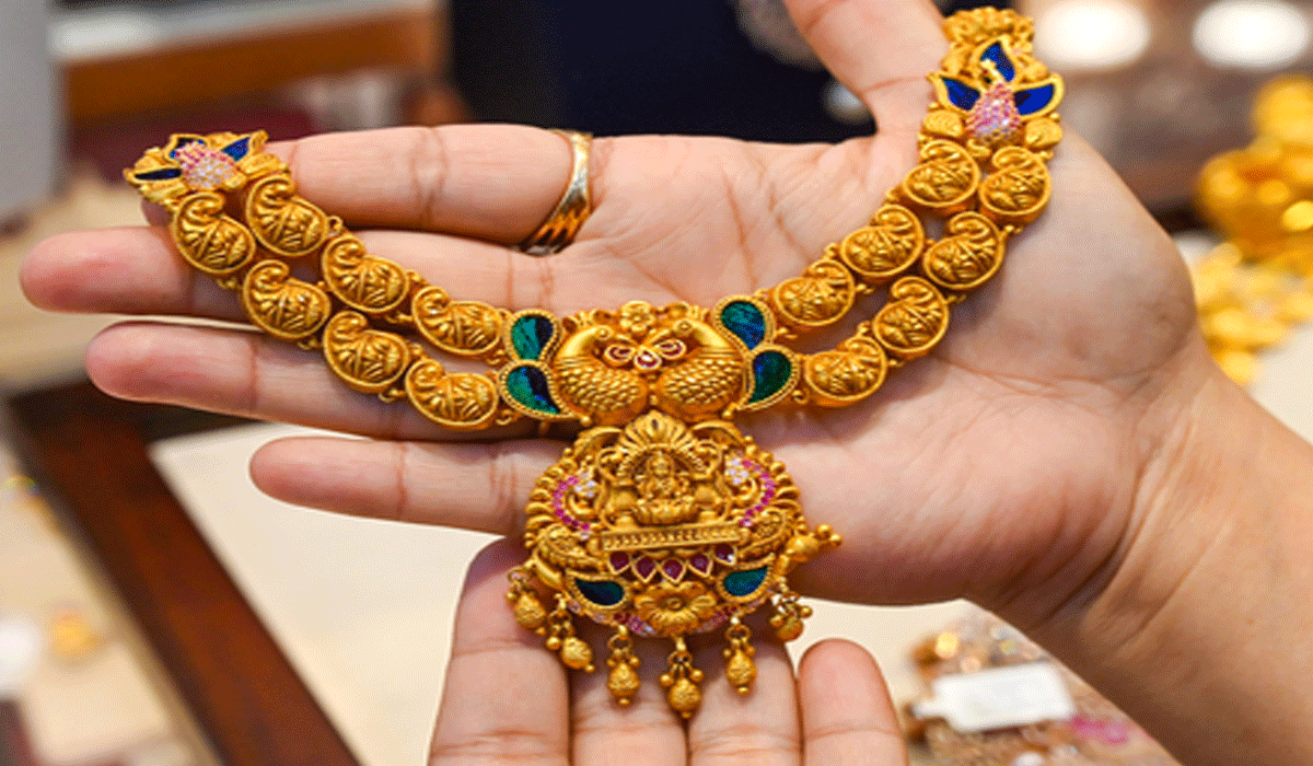 Gold, silver prices jump up to 3 pc despite easing West Asia tensions