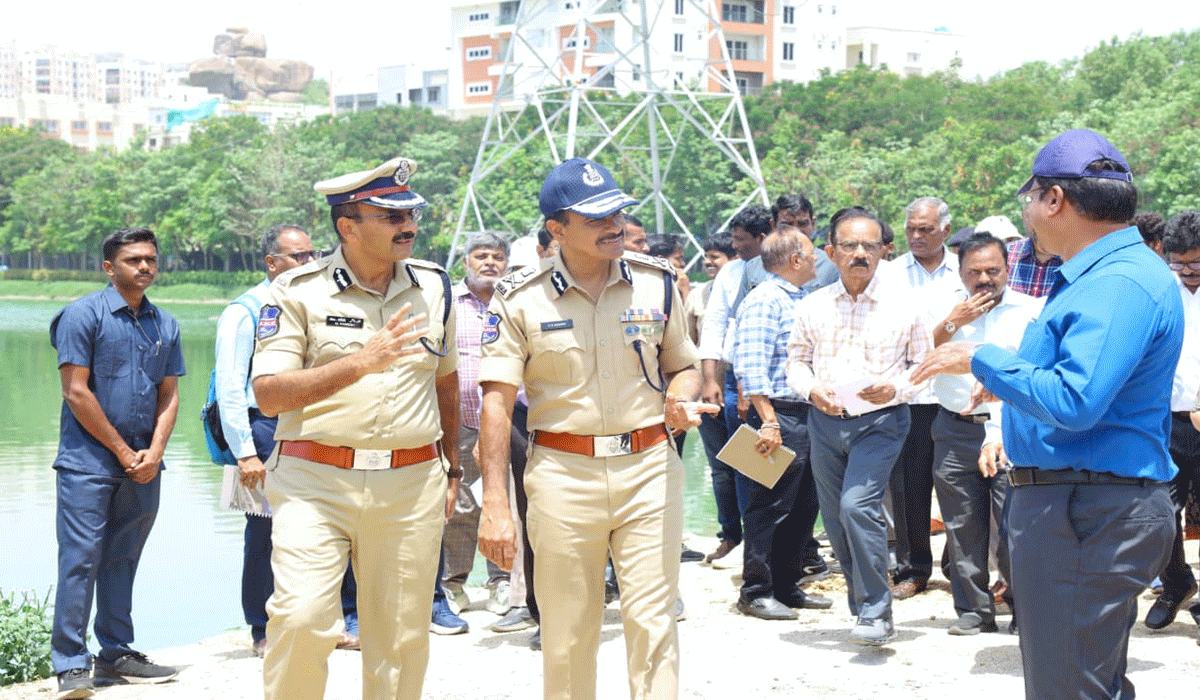 Telangana DGP assesses measures to prevent urban flooding, traffic disruptions