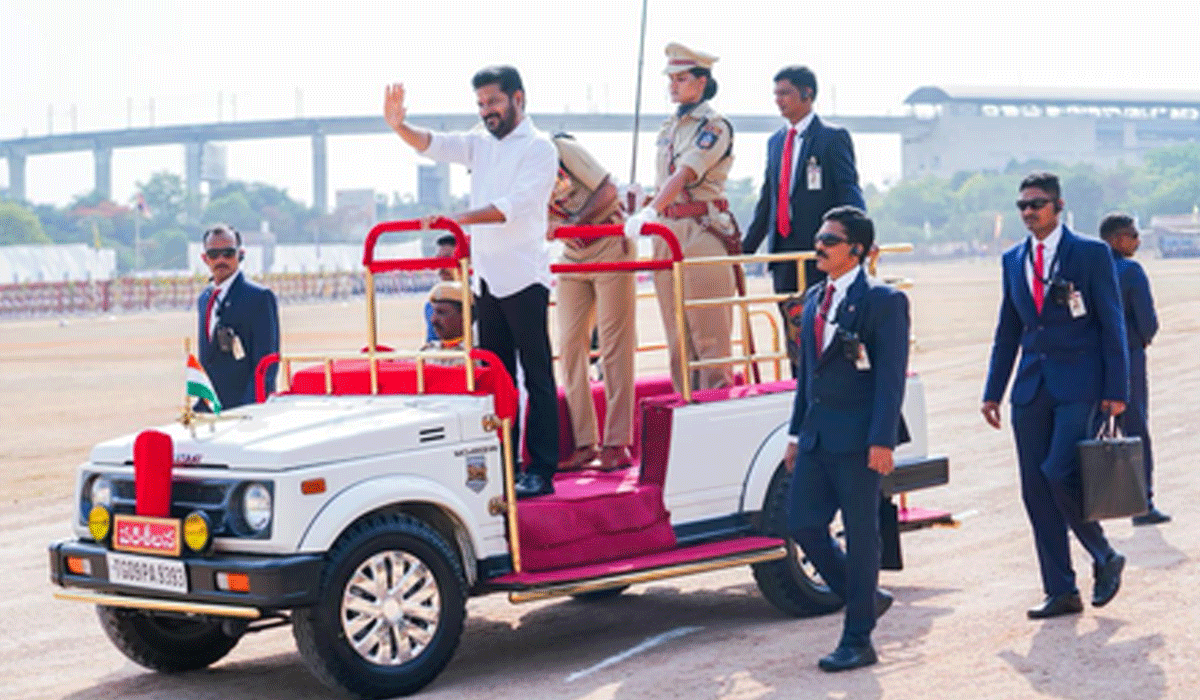 Telangana celebrates Formation Day; CM Reddy, Guv unfurl Tricolour