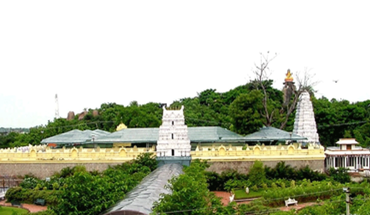 Theft at Telangana’s famous Basar temple