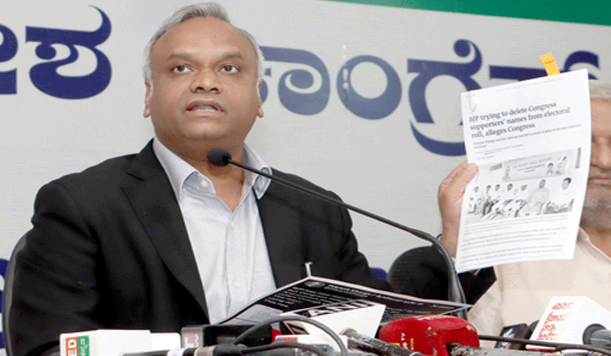 Donation case: V Somanna says Lord Ram will deal with embezzlers; Priyank Kharge seeks answers from UP govt