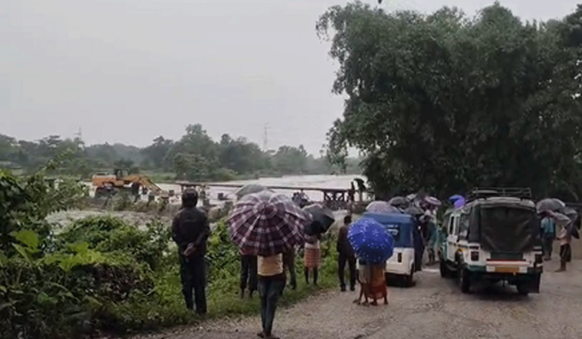 Orange alert for rain in six south Bengal districts, red alert in north Bengal