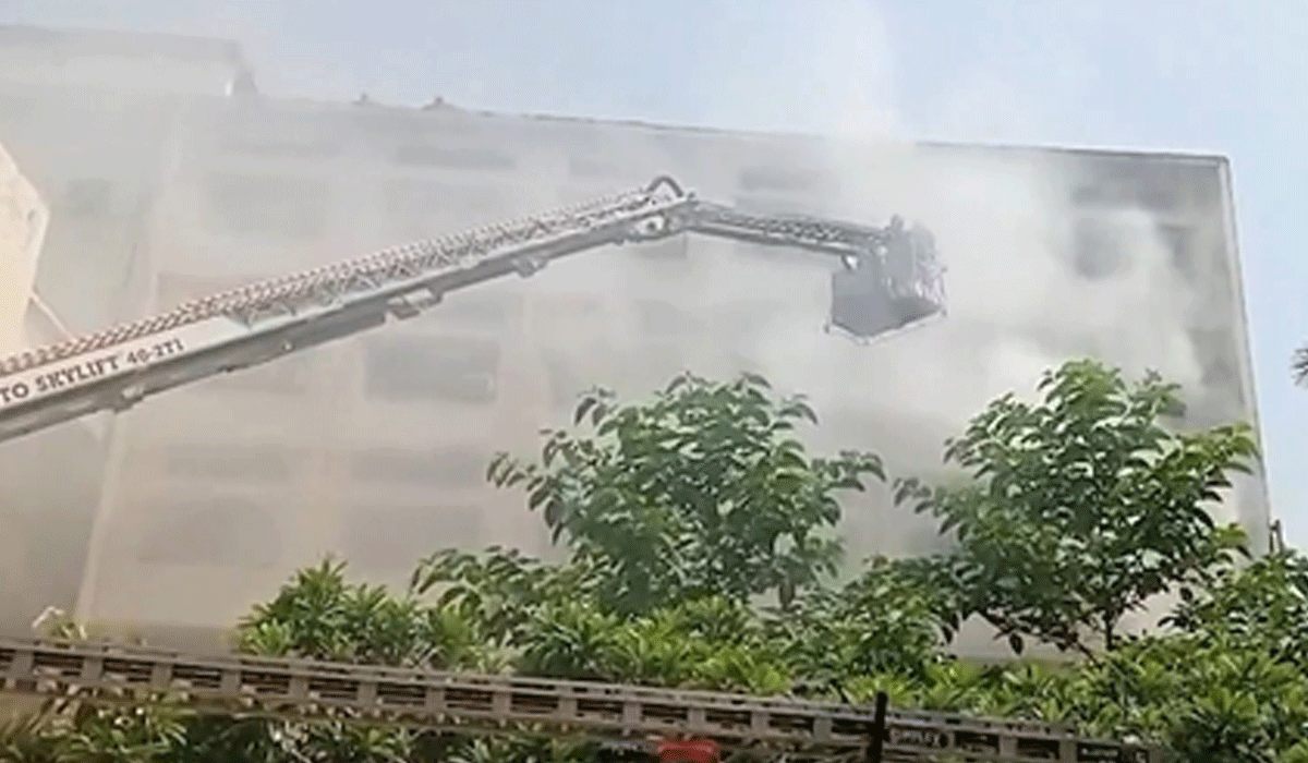 Fire breaks out in Ministry of Education office in Delhi's ITO