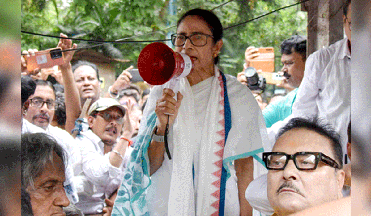 FIR against Mamata Banerjee over 'provocative remarks' on Home Ministry