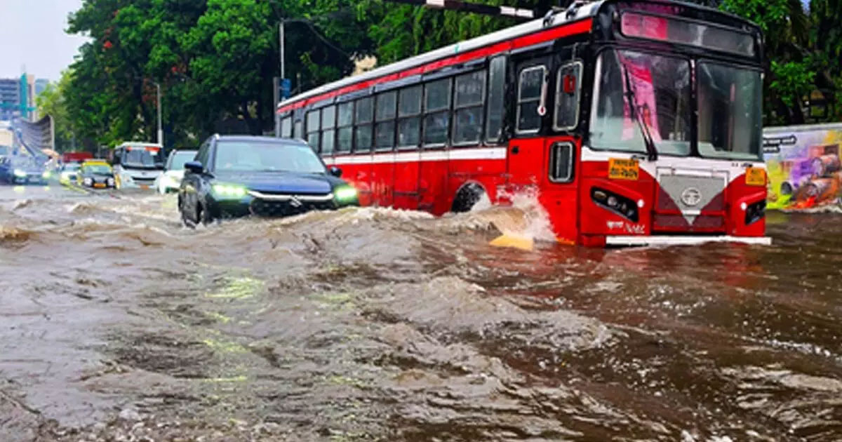 Orange alert issued for Mumbai, Thane; Mandvi records 150 mm rainfall