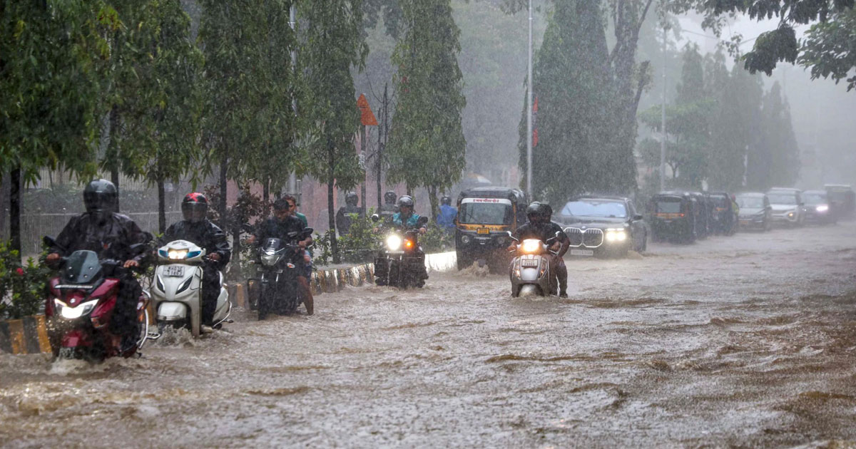 Heavy rainfall disrupts normal life in Mumbai; rail services hit, routes closed