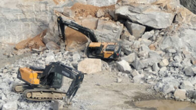 Seven Bihar workers feared dead as massive boulder collapses at Bengaluru quarry; several trapped