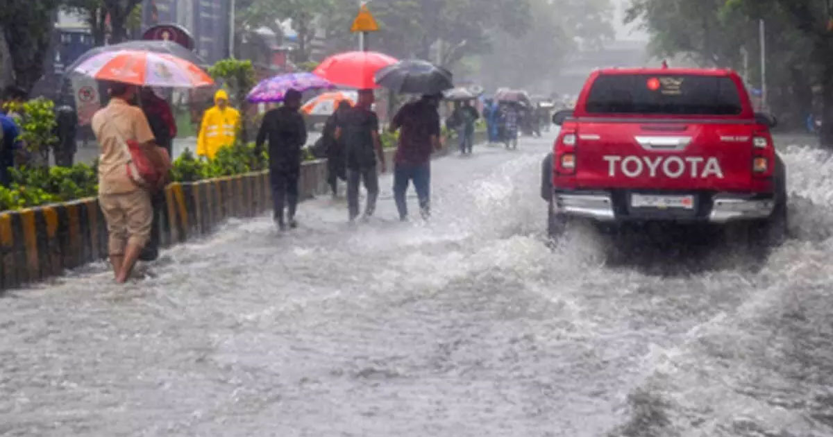 Heavy rain batters Maharashtra; school holiday declared, WFH advisory issued for Mumbai