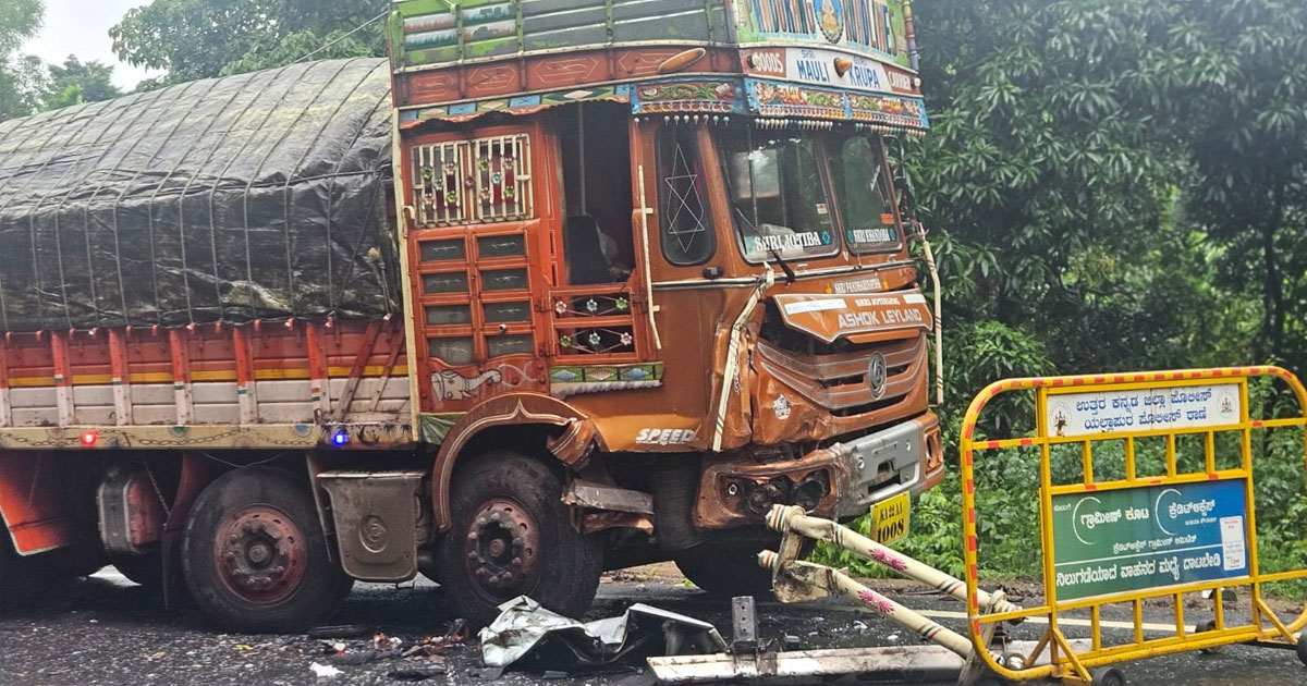 Six friends killed, 4 critical in head-on cruiser-truck collision in Karnataka's Karwar