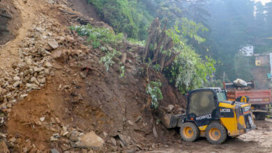 Massive landslide hits Shimla near Sanjauli college; several houses face threat