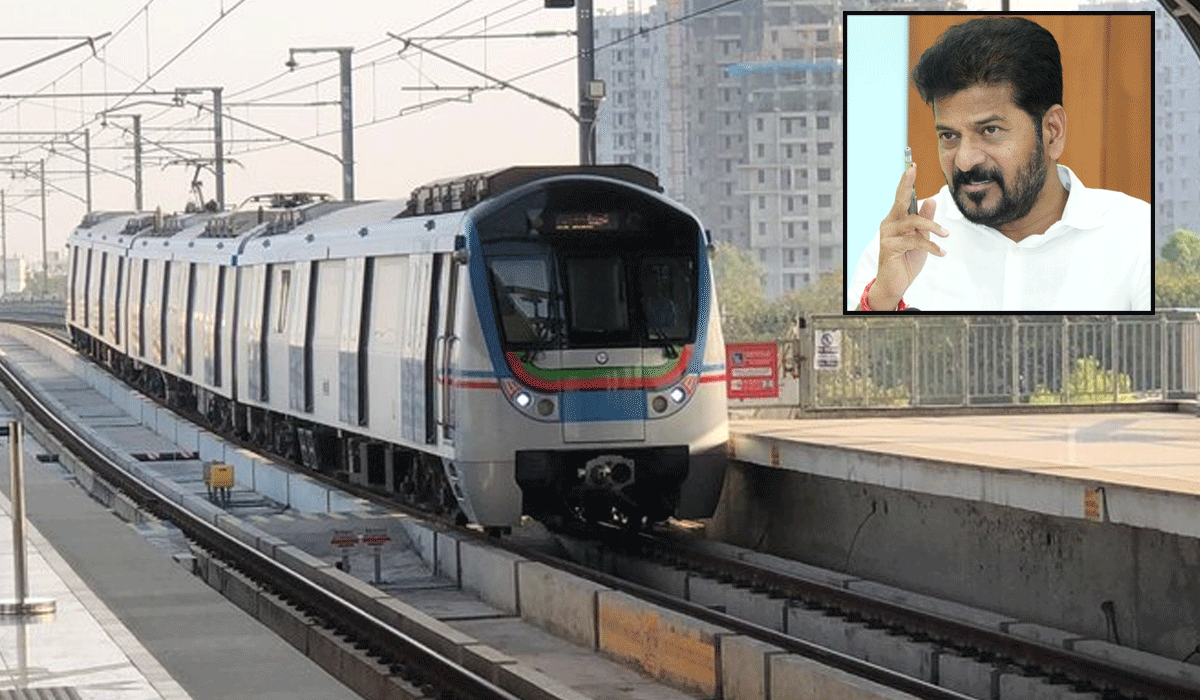 Telangana CM urges Centre to immediately entrust SBI CAPS with Hyderabad Metro assignment