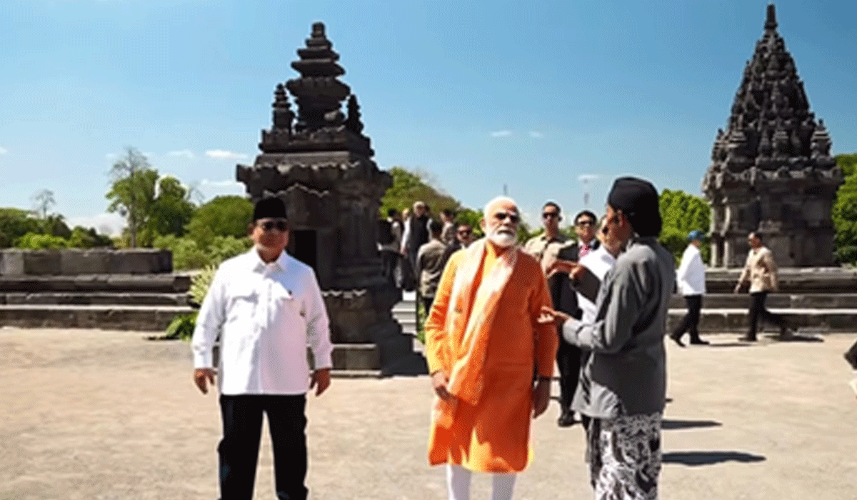 PM Modi offers prayers at Prambanan Temple, inaugurates restoration project with Indonesian Prez