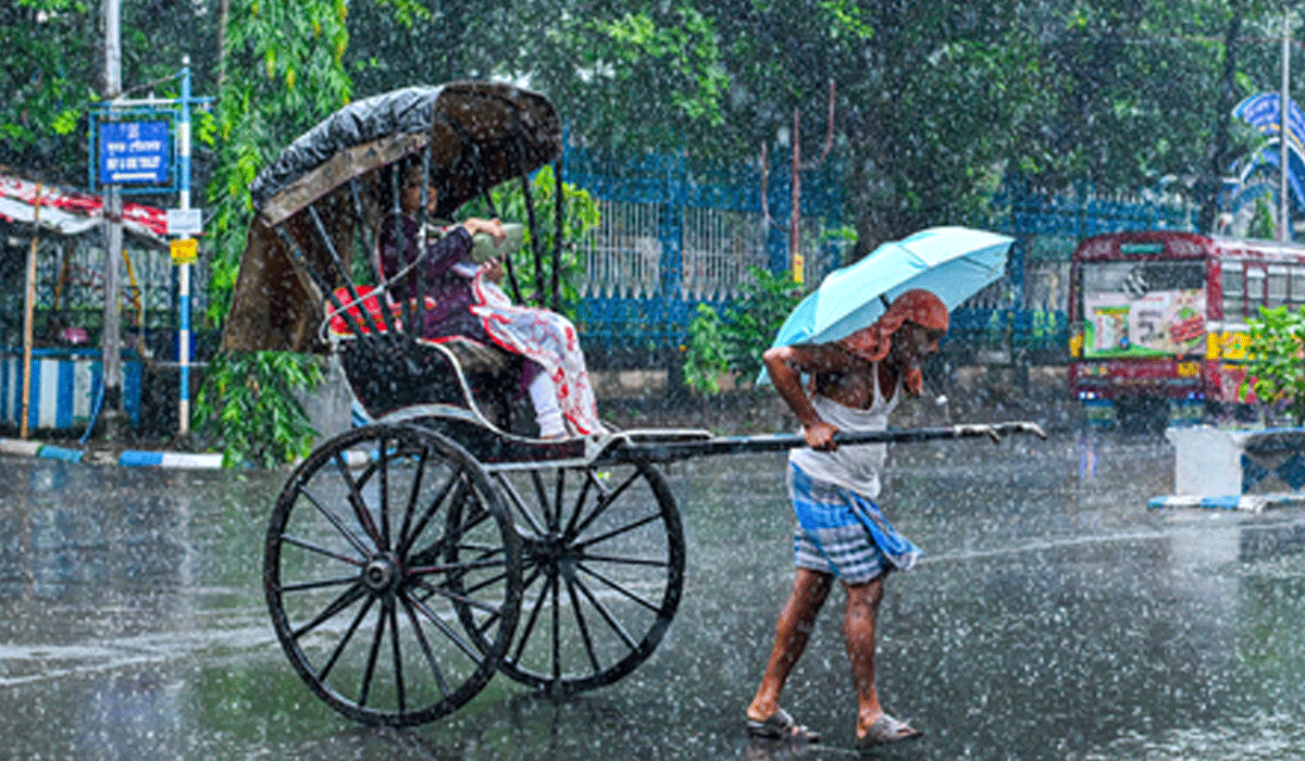 Met office predicts more rain in south Bengal districts, Kolkata for next five days