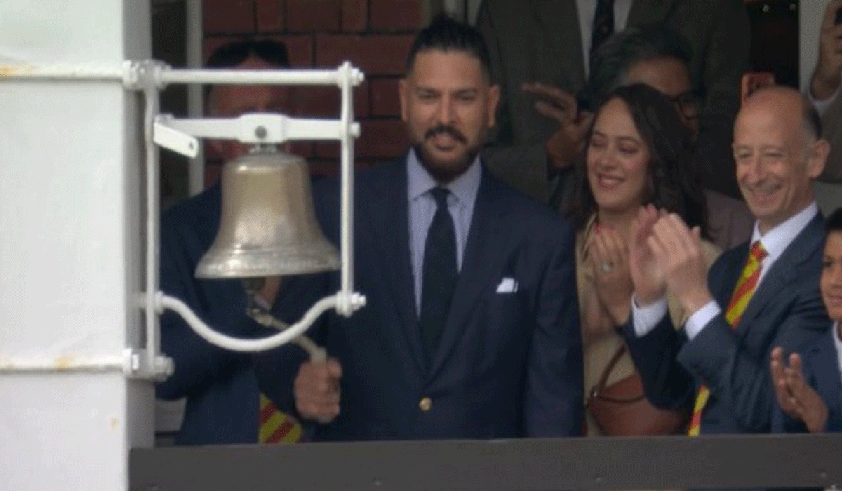3rd ODI: Yuvraj Singh rings iconic five-minute bell at Lord's ahead of series-decider