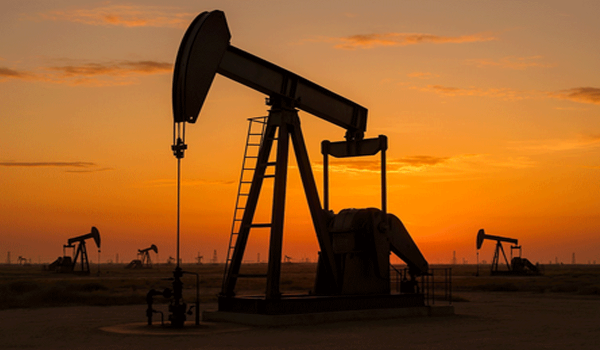 Global crude oil prices climb above $90 on escalating US-Iran tensions