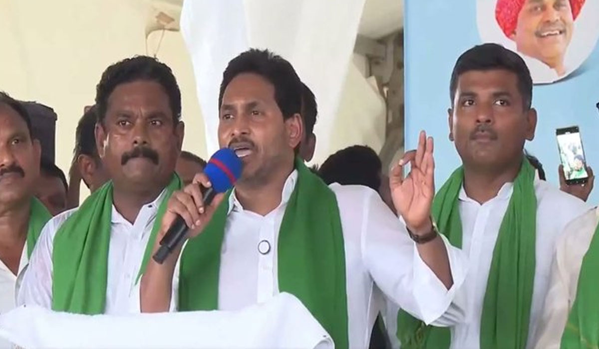 Jagan accuses coalition govt of pushing aqua sector into distress