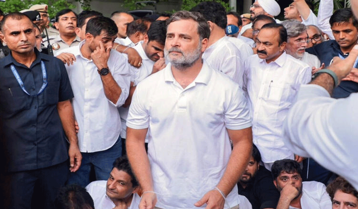 Rahul Gandhi says no discussion till Dharmendra Pradhan is 'sacked', PM apologises to students