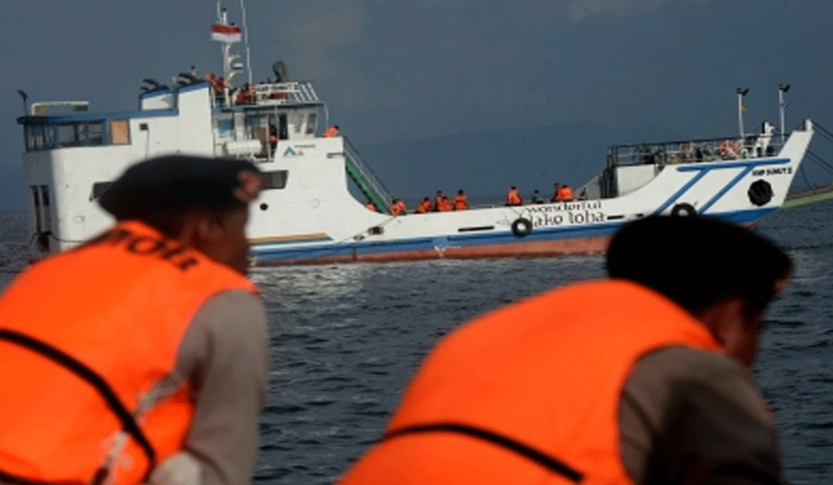 11 European tourists rescued after speedboat goes missing in Indonesia