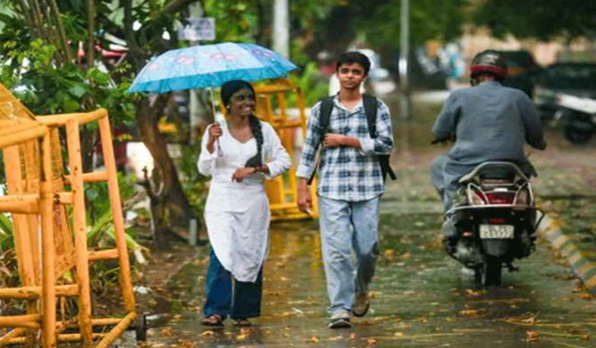 Monsoon arrives in Delhi; IMD issues yellow alert, humidity remains high  