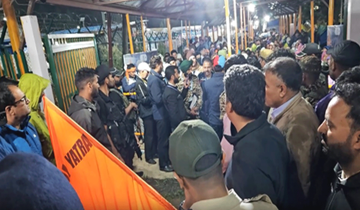 Amarnath Yatra begins with first devotees departing twin base camps for holy cave