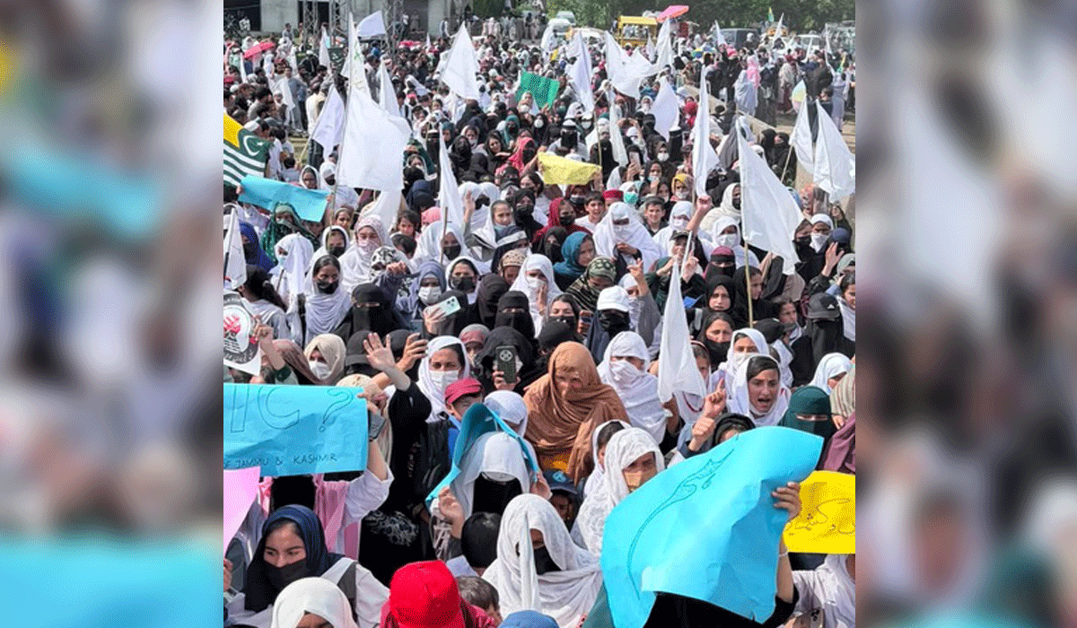 Pakistan deploys snipers, opens fire on PoK poll boycott protesters, 20 killed