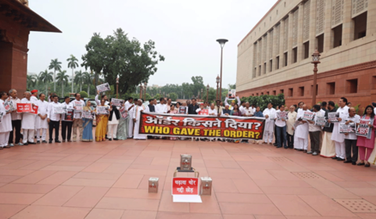 INDIA bloc stages 'Who gave the order' protest at Parliament; NDA says 'raise meaningful questions'