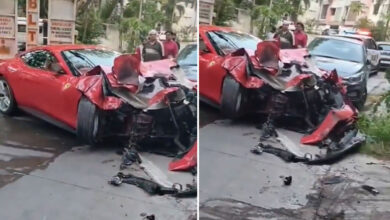 Ferrari Sportscar Worth Several Crores Crashes into House Gate in Hyderabad’s Film Nagar; Police Probe Drunk Driving Angle