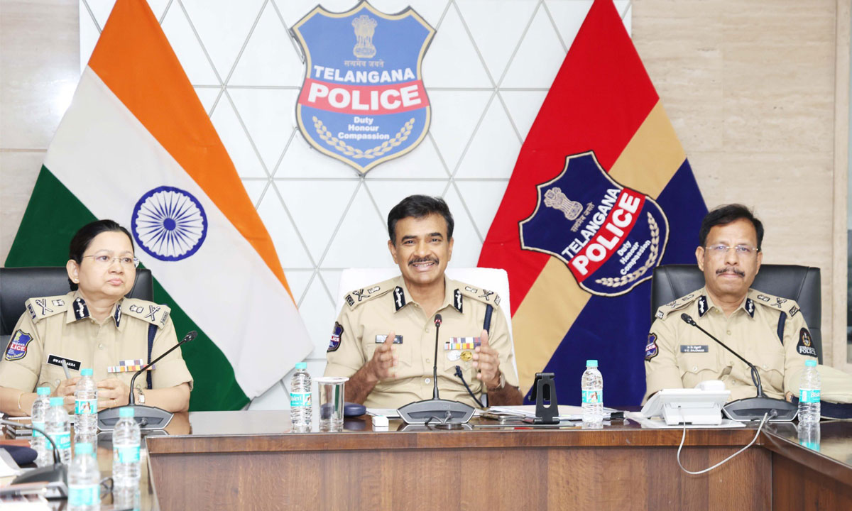 Hyderabad, Cyberabad, Malkajgiri and Future City Police Station Reorganisation Reviewed by DGP CV Anand