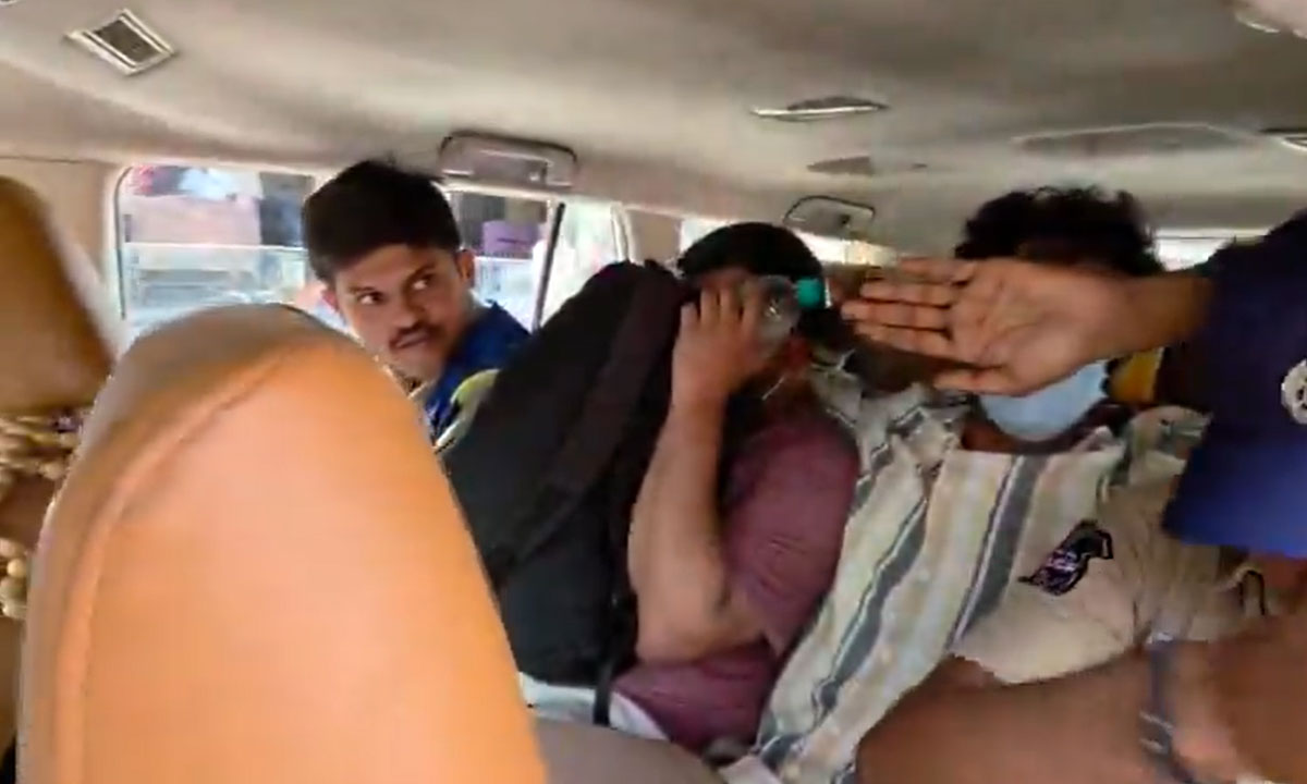 Three Held with 24 Grams of Hash Oil, 22 Grams of Ganja in Mangalhat Raid; Four Others Absconding