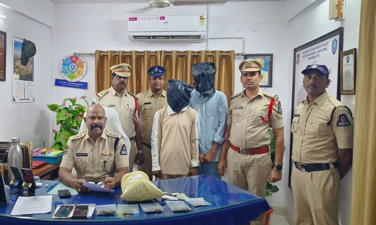 Hyderabad Police Arrest Two Ganja Peddlers in Bhavani Nagar, Seize 2.334 Kg Ganja, Cash and Honda Activa