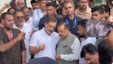 Minister of State Jitendra Singh Meets Rahul Gandhi as Congress Protests Outside PM’s Residence Over Paper Leaks