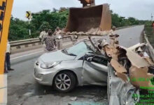Four Family Members Killed in Horrific Road Accident on Vijayawada–Hyderabad Highway in Nalgonda, Five Bus Passengers Injured