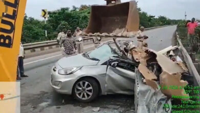 Four Family Members Killed in Horrific Road Accident on Vijayawada–Hyderabad Highway in Nalgonda, Five Bus Passengers Injured