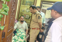 Hyderabad CP V.C. Sajjanar Visits Injured Constable Mahender Yadav at His Langar Houz Residence, Assures Full Support