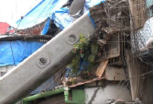 Crane collapses on two houses in Mumbai's Kurla during eviction operation, eight injured