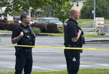 Officer killed in US South Carolina park shooting
