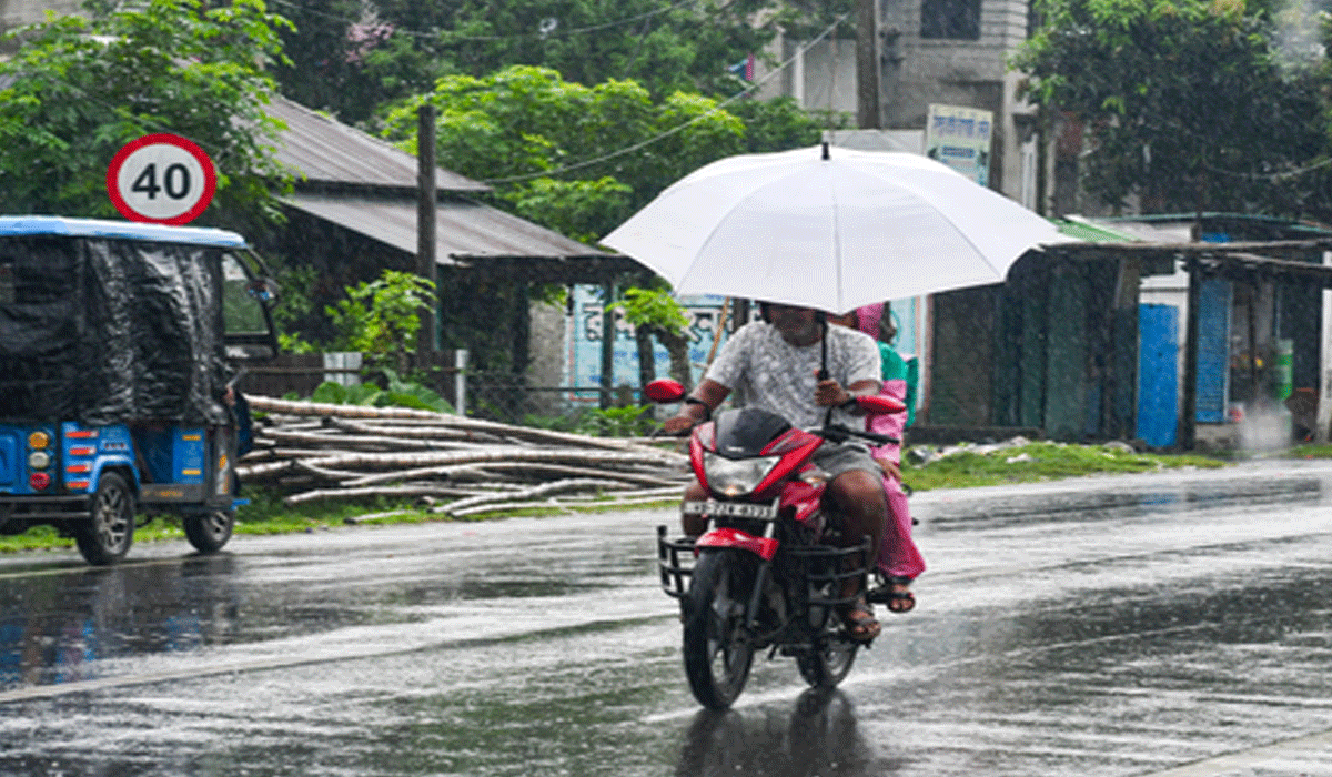 Depression over Bay of Bengal to trigger heavy rain in south Bengal from Tuesday