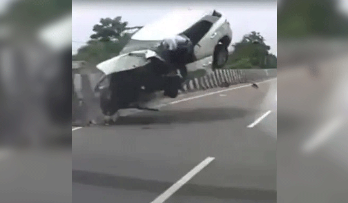Atiq Ahmed's son's car lost control before deadly crash, shows dashcam video