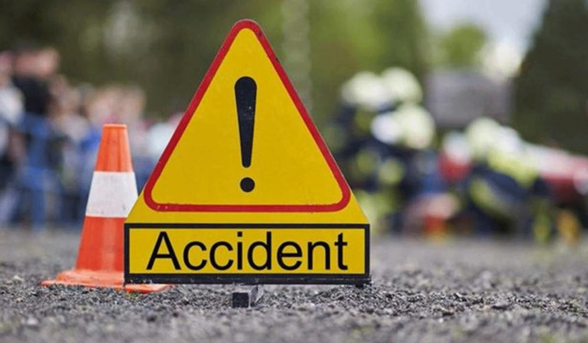 Jammu and Kashmir: One killed, 17 injured in two road accidents